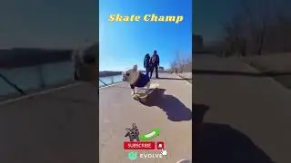 Smart Dog | Skateboarding Champ BullDog | #bulldog #skateboarding #shorts #viral