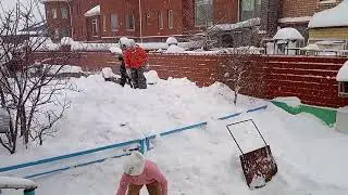 дети и снег