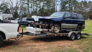 Unloading this hunk of junk I bought (for the 2nd time) 😅