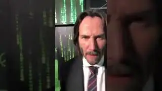 Киану Ривз пытается войти в матрицу