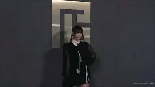 250305 파리패션위크 Balmain(발망) 포토월 김유정