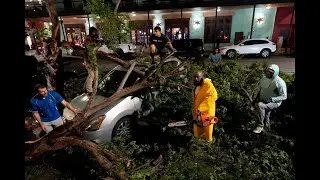 星期四的龙卷风造成 7 人死亡，休斯敦超过 100 万人断电