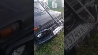 УСТАНОВИЛ ПЛУГ НА НИВУ