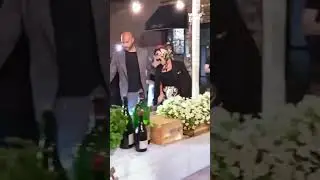 #Beyonce arriving at her favorite pizzeria in New York.❤️