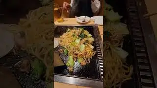 #Japanese Noodle Bar Cooks up Stir fry right in Front of us. it was delicious. In #Shibuya #Tokyo