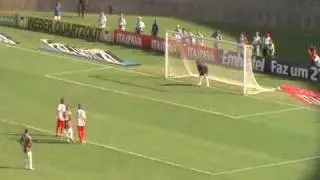 Flu x Bangu - Segundo gol do jogo - Fred, de pênalti.