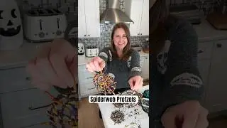 Spiderweb Pretzels - Easy Halloween Treat #Shorts #HalloweenTreat #HalloweenSnacks #Halloween2024