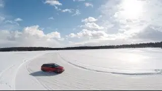 We take the SEAT Leon ST CUPRA 300 for a test drive... on ice 