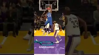 GIANNIS DUNKS ON ANTHONY DAVIS #nba2kmobile