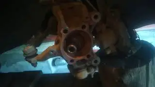 Replacing the front wheel bearing VW Touran