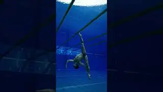 Upside down world 🌊 #ildaryoung #diving #freediving #dance #contemporary #ballet