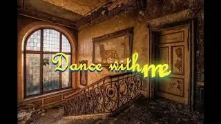 Felix Jaehn - Dance With Me (feat. Thallie Ann Seenyen) lyrics