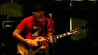 U2 - The fly. (Elevation tour in Boston 2001.)