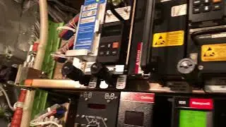 ✈️ Behind the Scenes:  the Secret World of Airplane Computers 🇳🇱