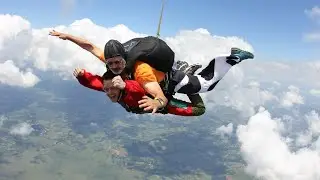 Meu PRIMEIRO salto de PARAQUEDAS!!!