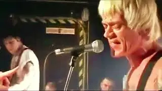 Dee Dee Ramone - Pills (Bo Diddley cover) & Born To Lose (Heartbreakers cover) Live Copenhagen 2001