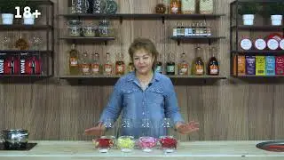 🌹 🌷 Два варианта настойки на разных розовых лепестках. Звучит конечно красиво, а вот на вкус... 💦
