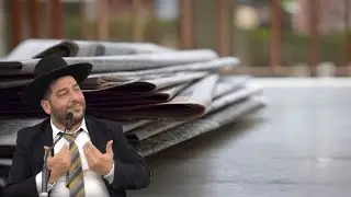 בדקות האלו מתפללים שם בביהכנ