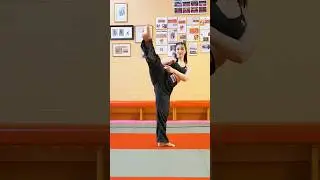 the secret to kick holds 🤫 #fitnessmotivation #fitnesslifestyle #empoweryourself