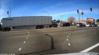 Lake Elsinore Red Light Runner and Accident