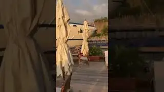 Traghetto investe barche nel porto di Sorrento