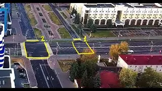 ПРЯМО  по ЛЕВОЙ полосе  разрешает ПДД ! Пользуйтесь !