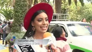 Con coloridas comparsas la U.E García recorrió las principales calles del centro de Guaranda.