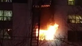 Пожар в Торонто на пересечении Steels/Bathurts 10.12.2020 около 21 часа.