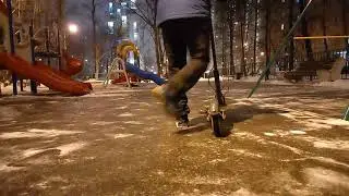 Дрифтую в гололед на электросамокате xiaomi m365 pro)