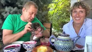 Царь Олег Алексеевич и царевна Люсьенда.                          Беседа во время обеда