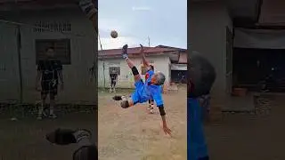 Волейбол в Который ИГРАЮТ НОГАМИ 
