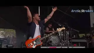 Royal Blood - Figure it out live (ingles y español)