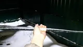 Огромные сосульки на крыше