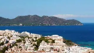Hotel Morito in Cala Millor by land and air #Mallorca #Drone #CalaMillor #HotelMorito #Balearic