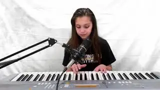 Idontwannabeyouanymore Billie Eilish cover by 12 year old Lottie