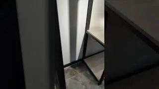 Простенький стеллаж в офис