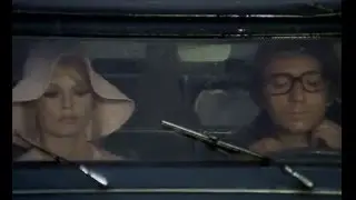 Медведь и кукла