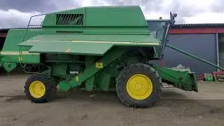 2001 John Deere2258 Combine harvester