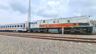Mengejar Kereta Api sampai ketemu 2 kali - Banyak yang menanti