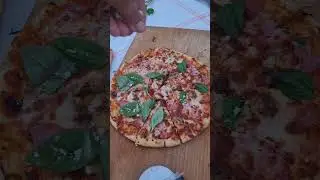 Пицца! Муж готовит👍🍕😉 #shorts #pizza #пицца пицц