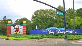 Manejando en la Ciudad de Orlando, Florida en Estados Unidos del Downtown a disney Springs