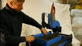 Станок для обработки кирпича.