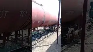 Awam Express ka Awami Saffar pr Awami Rack
