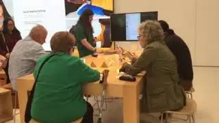 Old people learning Iphone! Brutal!