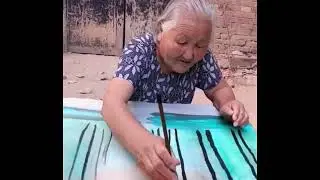 Old Chinese woman painting | KHOUZH |