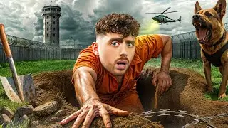 Can I Escape CURSED PRISON?