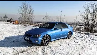 Валящий Японец на V8 Toyota Altezza