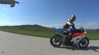 Drag Race - Yamaha R6 (Novis) vs. BMW K1300R (Spike) - R6 wins