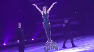 Счастливая Александра Трусова с рыбьим хвостом .😀Съемка тизера  шоу Евгения Плющенко «Русалочка»