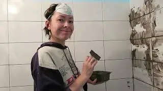 ДЕВУШКА ОДНА СДЕЛАЛА РЕМОНТ у МАМЫ в УБИТОЙ ВАННОЙ КОМНАТЕ за 10 тыс.руб. СВОИМИ РУКАМИ